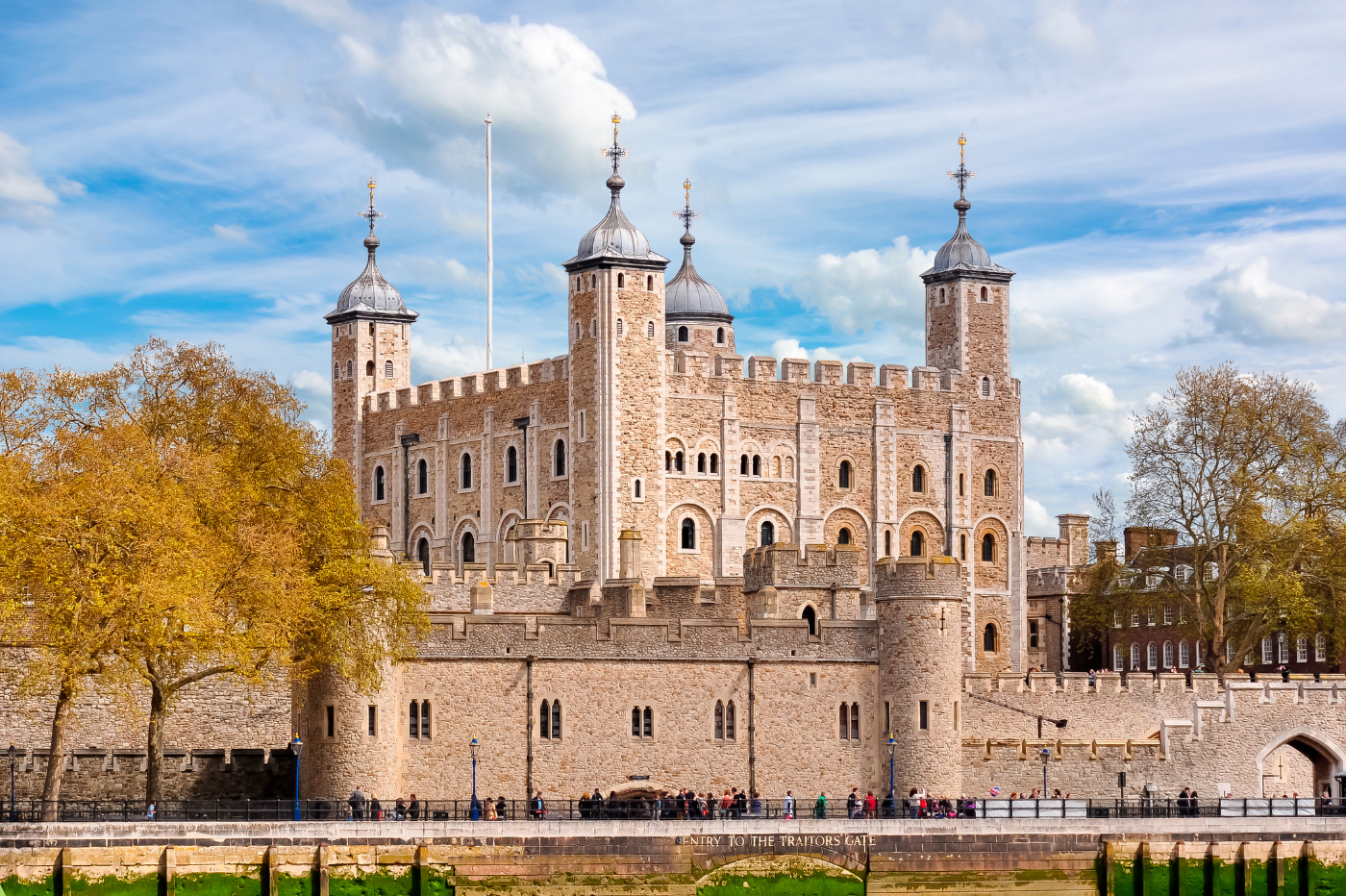 Read more about the article What is the Tower of London and is it worth visiting?